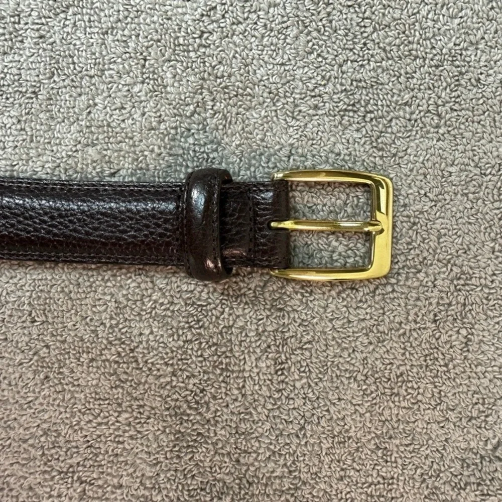 Cole Haan Mens Brown Pebbled Leather Belt Gold Buckle Size 38 A37779 Dress Belt